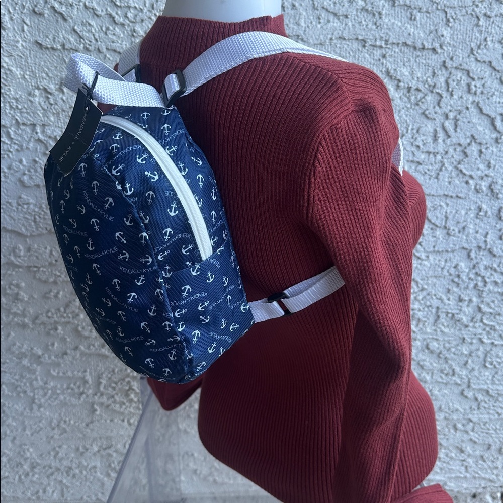 Kendall & Kylie Navy Anchor Backpack-Rand new/never used with a tag - Picture 4 of 16
